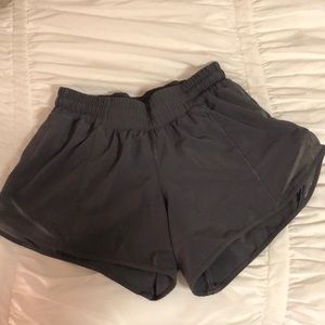 Lulu Lemon Hotty Hot Shorts 2 Long